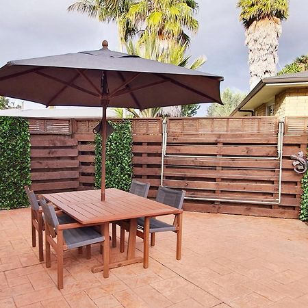Central Oasis Apartman Tauranga Kültér fotó