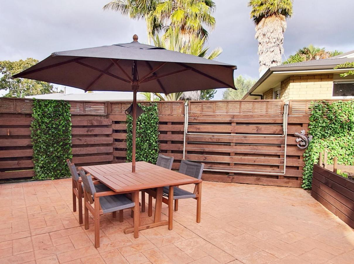 Central Oasis Apartman Tauranga Kültér fotó